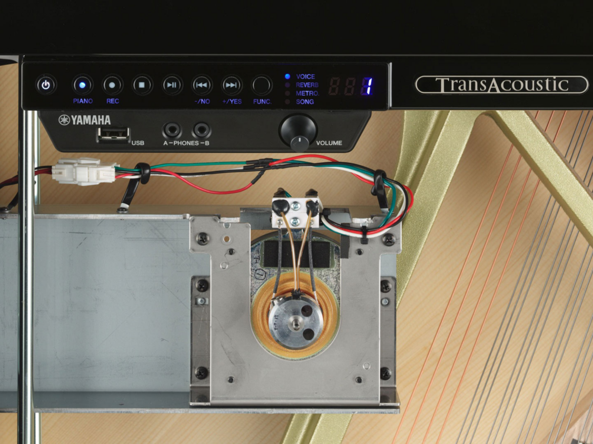 Yamaha U1 TA2 Detail