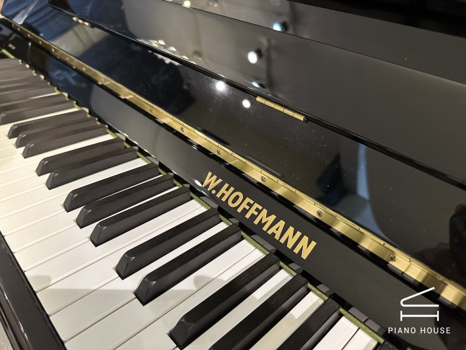 W.Hoffmann Upright Interior