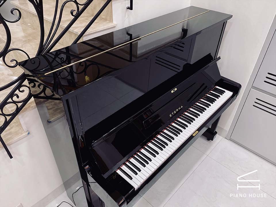 Yamaha Eterna UP35