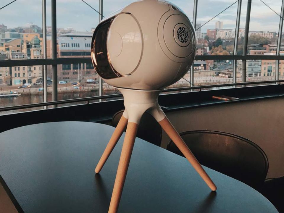 Devialet Treepod Iconic White Setup