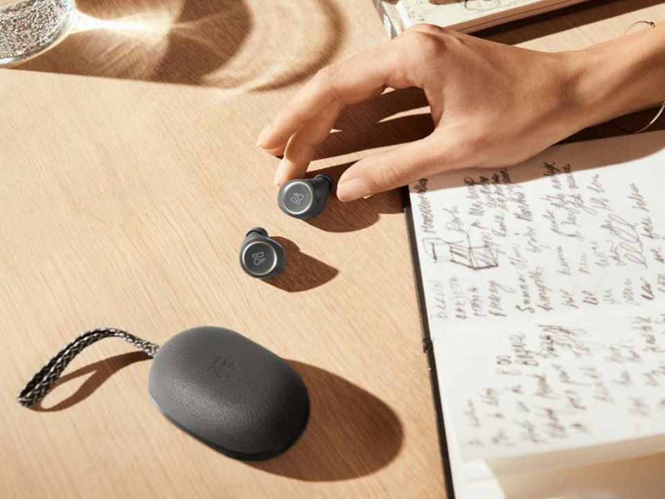 Hình ảnh chi tiết Beoplay E8 - Black góc chụp 2