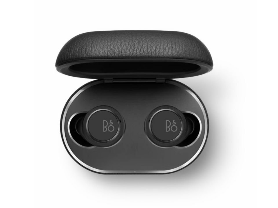 Beoplay E8 3rd Gen - Black - Góc nhìn thực tế 6