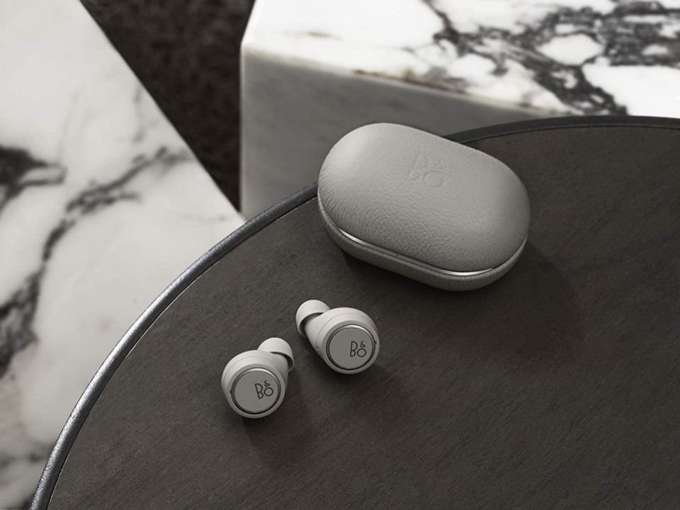 Beoplay E8 3rd Gen - Grey - Đánh giá chi tiết tại Piano House