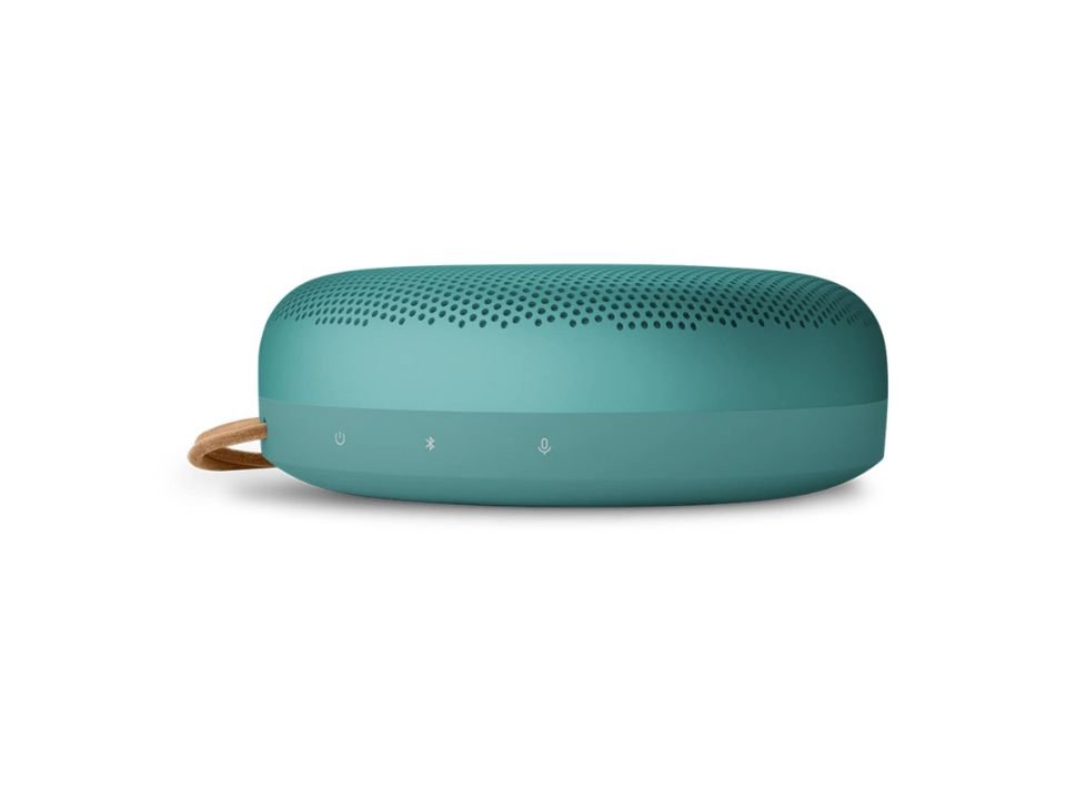 Cận cảnh Bang & Olufsen Beosound A1 Gen 3 - Eucalyptus Green tại Piano House