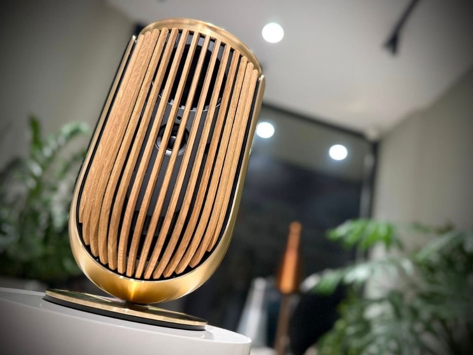 Loa B&O Beolab 8 Gold (Openbox 99%) - Đánh giá chi tiết tại Piano House