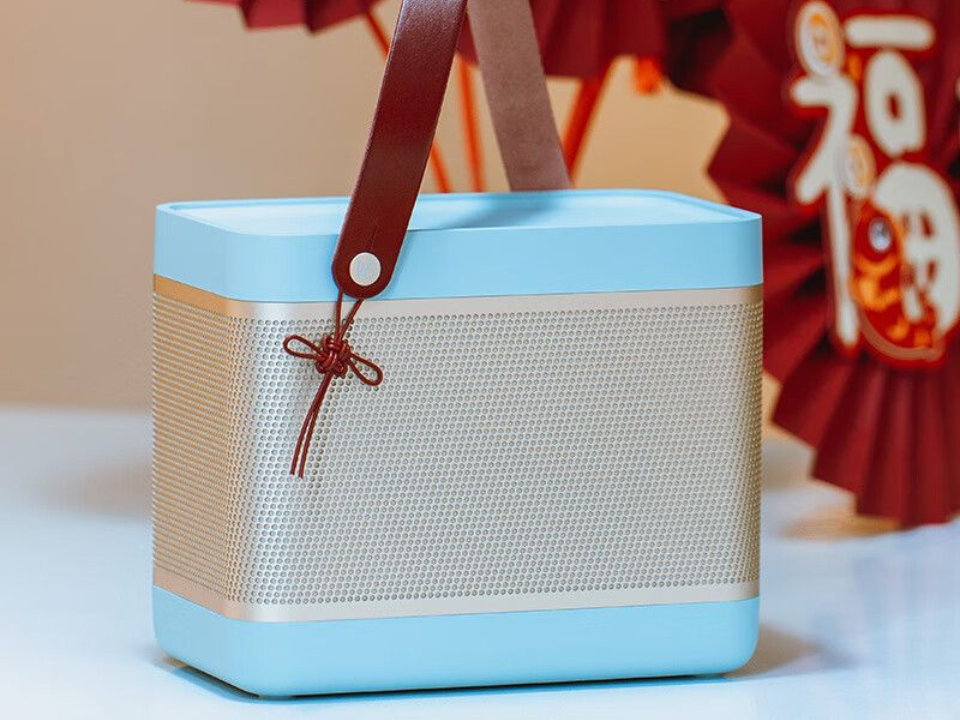 Cận cảnh Loa B&O Beolit 20 - Jade Green (New) tại Piano House