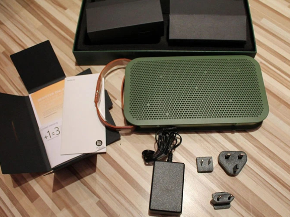 Beoplay A2 (Green) - Ảnh thực tế 3