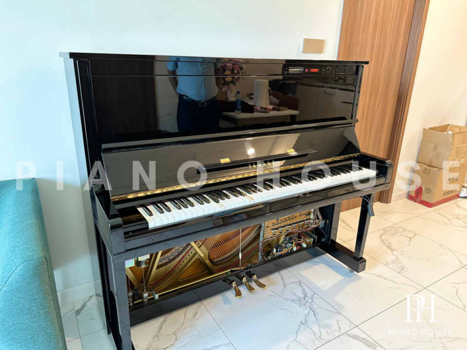 Yamaha MX101RBL Console Design Layout