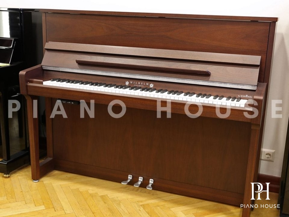 Wilhelm Schimmel Tradition Walnut Finish