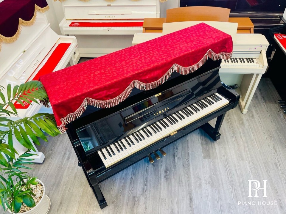 Yamaha U-Classic Series Internal Action Banner
