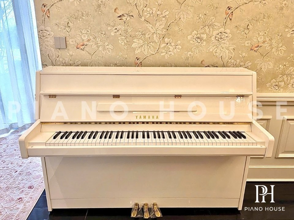 Yamaha Upright Brand New Ju109 Polished White Elegance