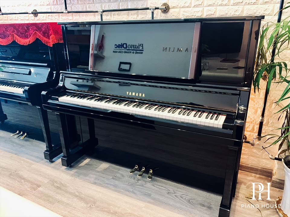 Yamaha YU5 Premium Professional Upright Piano