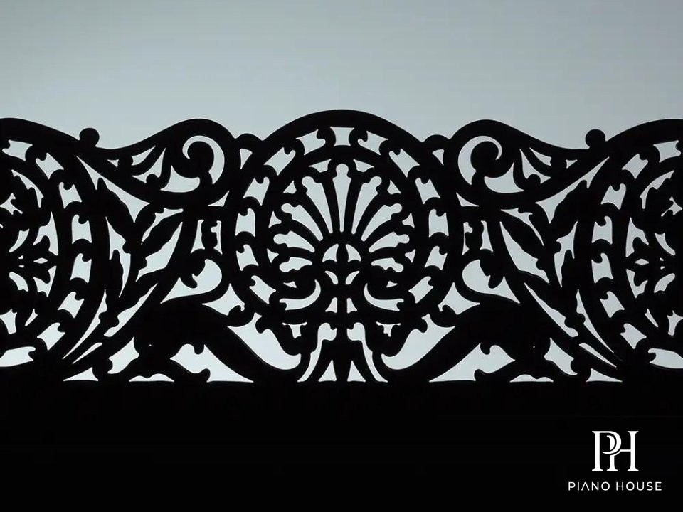 Belle Epoque Detail