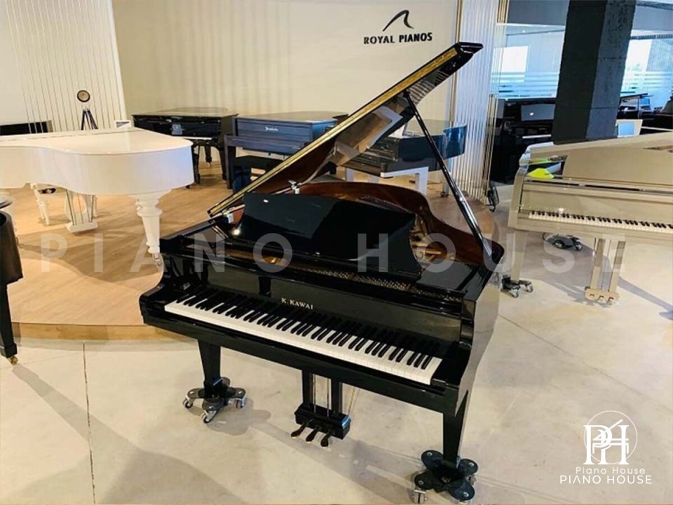 Kawai KG-2 Grand Piano Full View