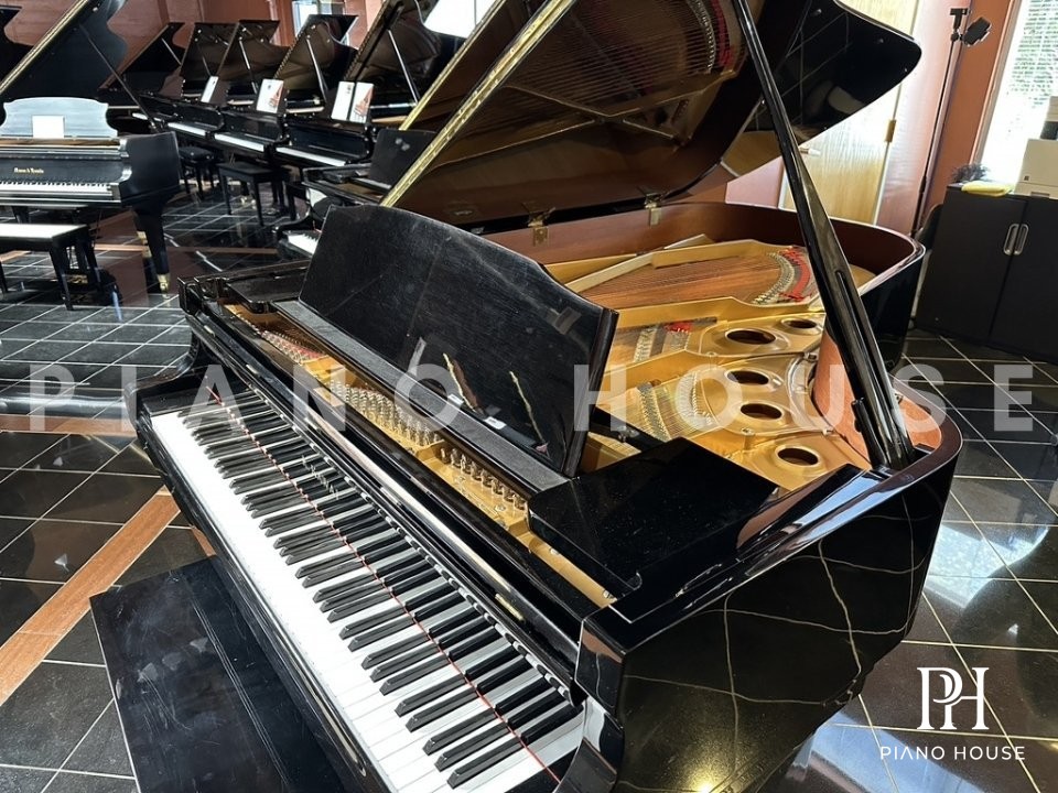 Kawai GS-50 Grand Piano View