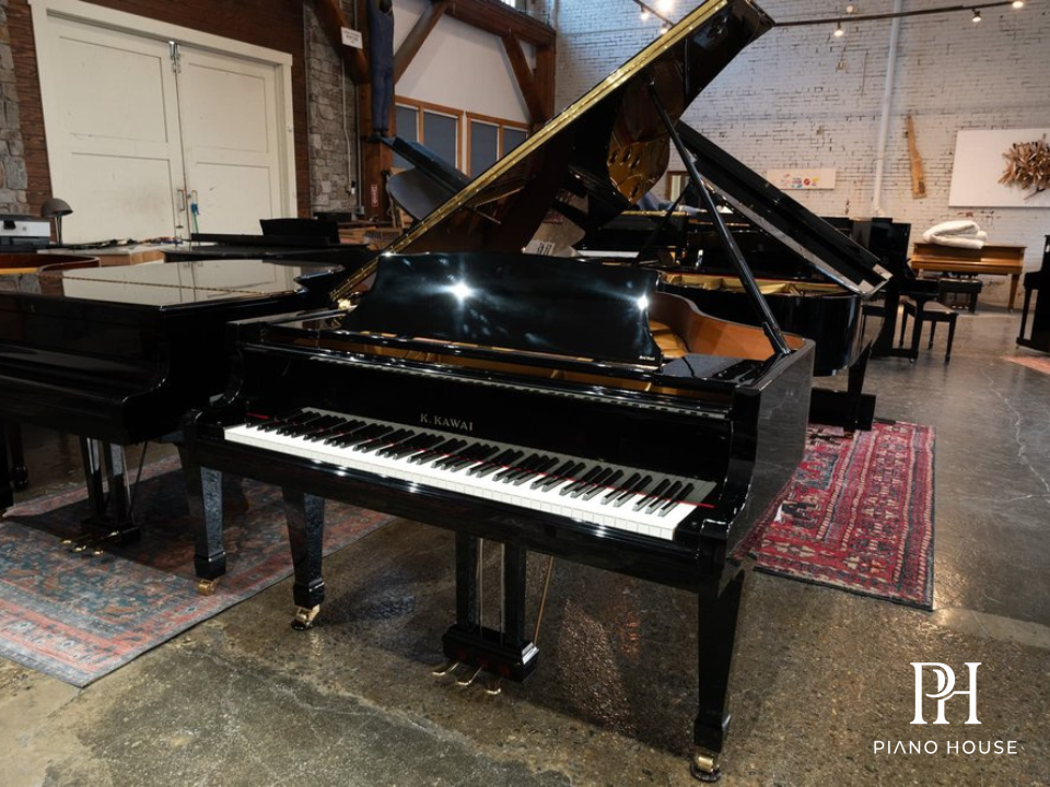 Kawai RX-3 Grand Piano Perspective View