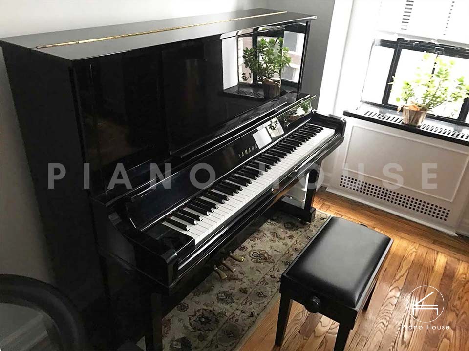 đàn piano Yamaha ux3