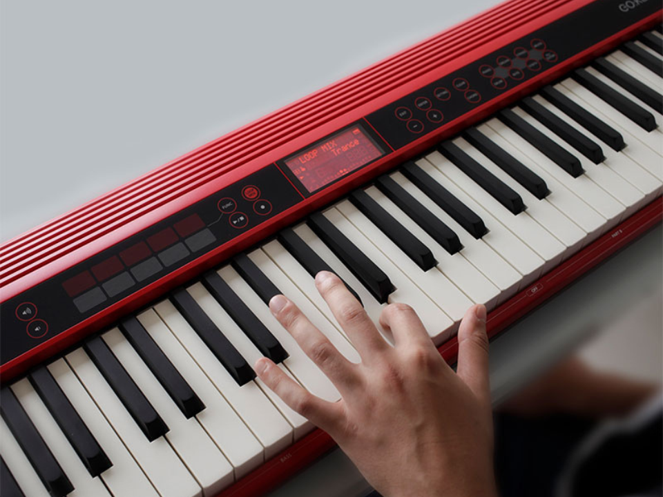 Cận cảnh Roland GO-61 tại Piano House
