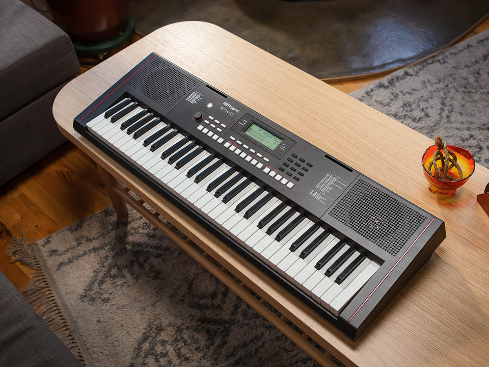 Roland E-X10 - Đánh giá chi tiết tại Piano House