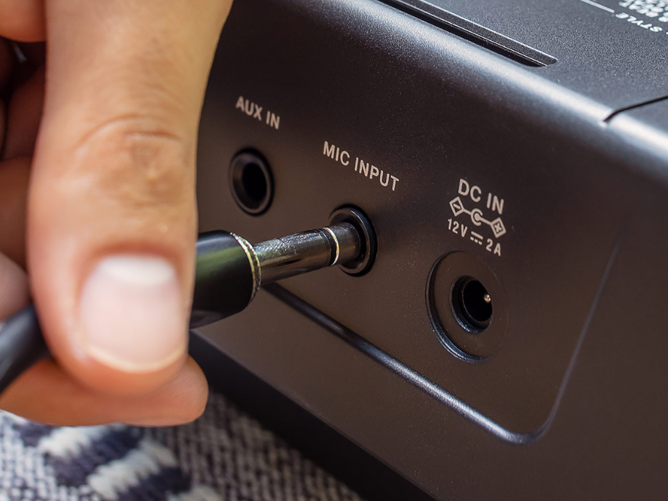 Roland E-X10 - Góc nhìn thực tế 6