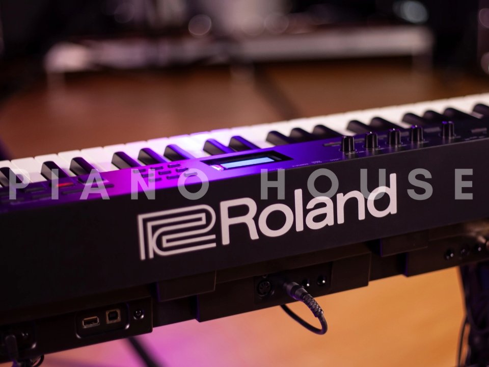 ROLAND RD-08 - Góc nhìn thực tế 6