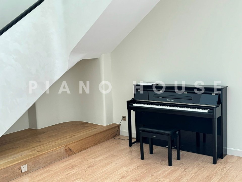 YAMAHA NU1X PE (New) - Ảnh thực tế 3