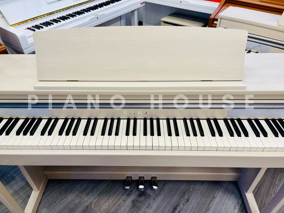 Mặt sau và cổng kết nối của KAWAI CA17 A