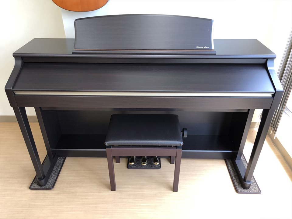 Bàn phím gỗ của đàn KAWAI CA65 R với cơ chế RM3 Grand