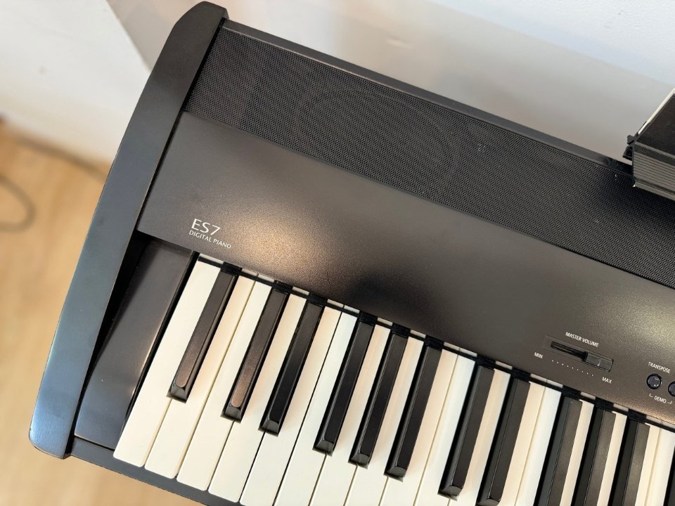 Kawai ES7 - Góc nhìn thực tế 6
