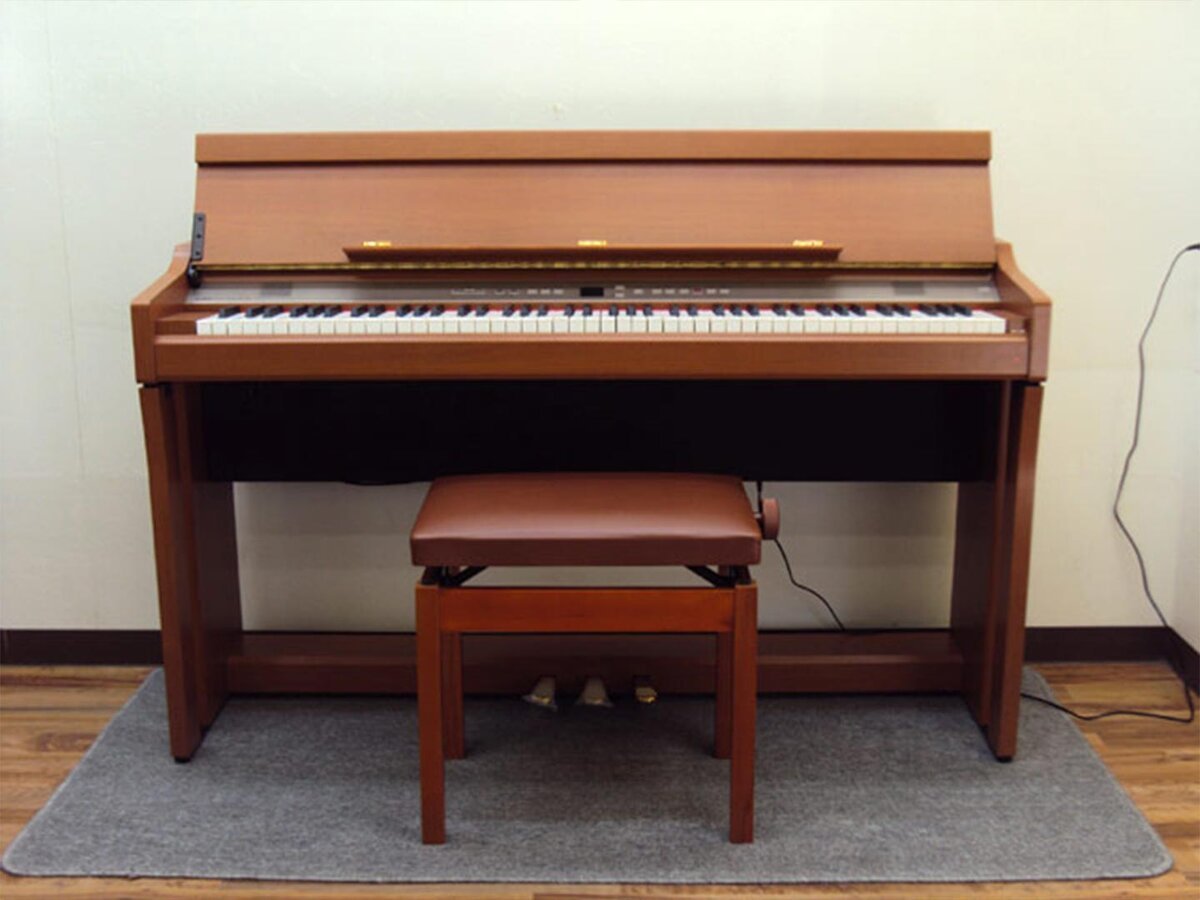 Đàn piano điện KAWAI L51 với thiết kế loa hướng thẳng người chơi