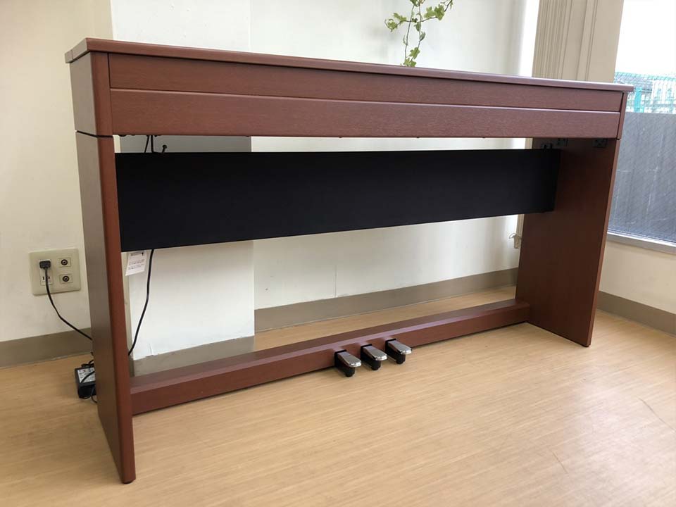 Cận cảnh ROLAND DP-990F MC tại Piano House