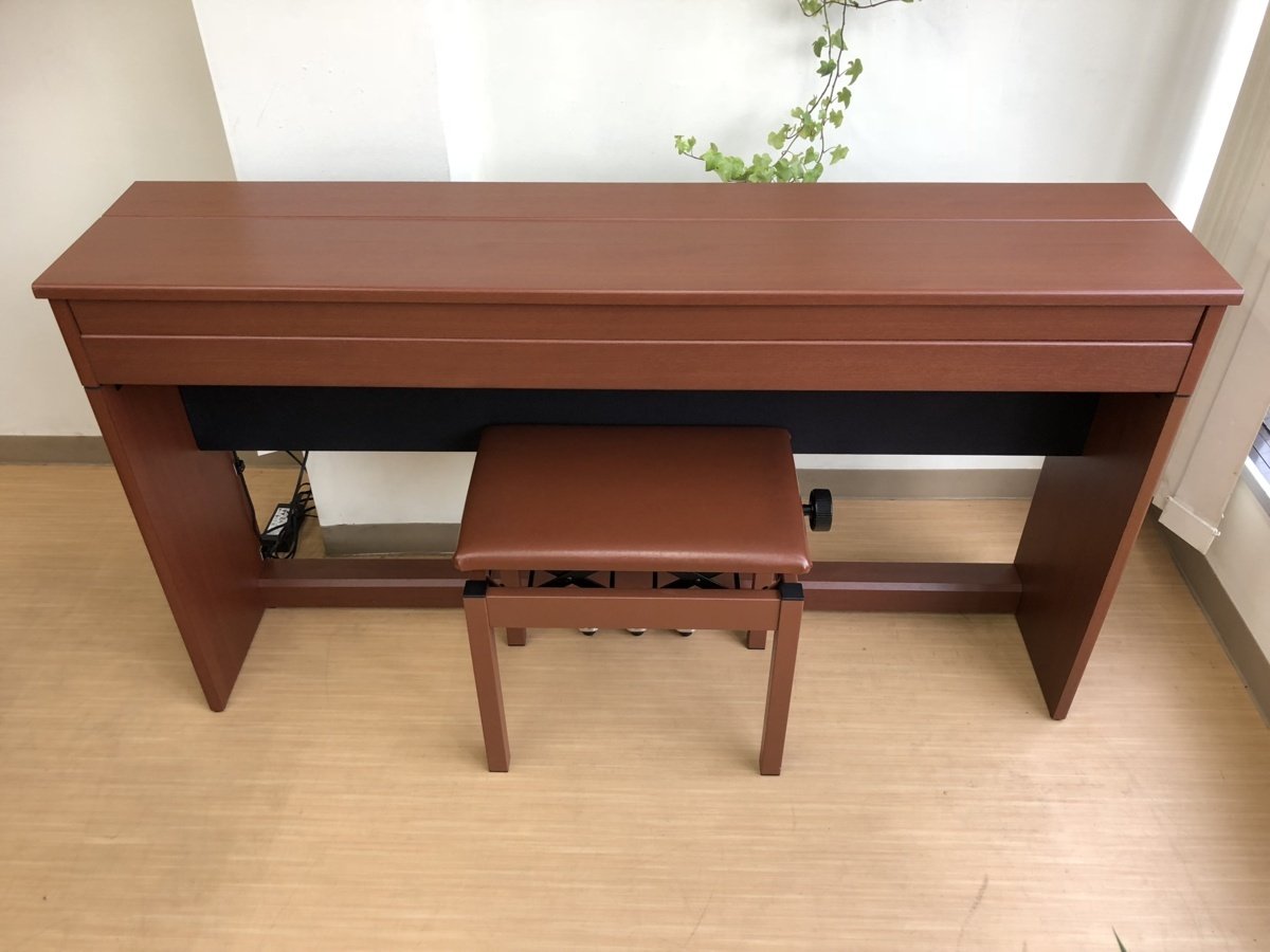 Hình ảnh chi tiết ROLAND DP-990F MC góc chụp 2