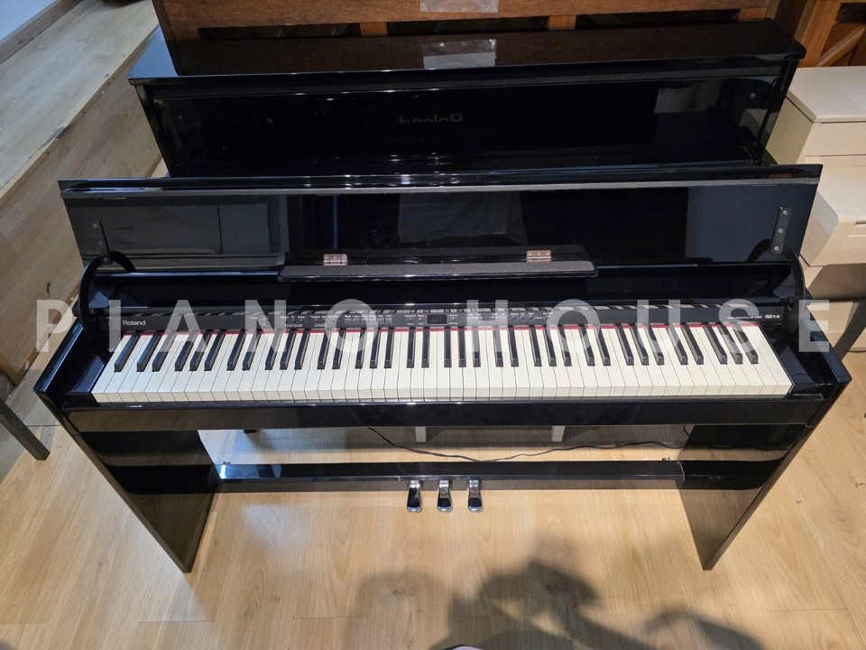 ROLAND DP-990R PE - Đánh giá chi tiết tại Piano House
