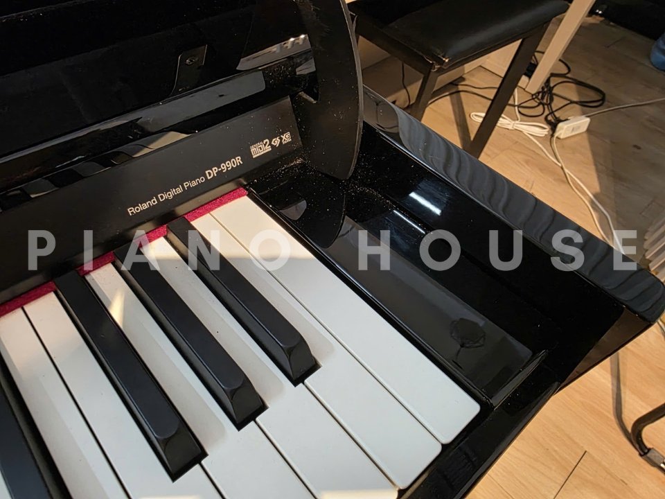ROLAND DP-990R PE - Ảnh thực tế 8