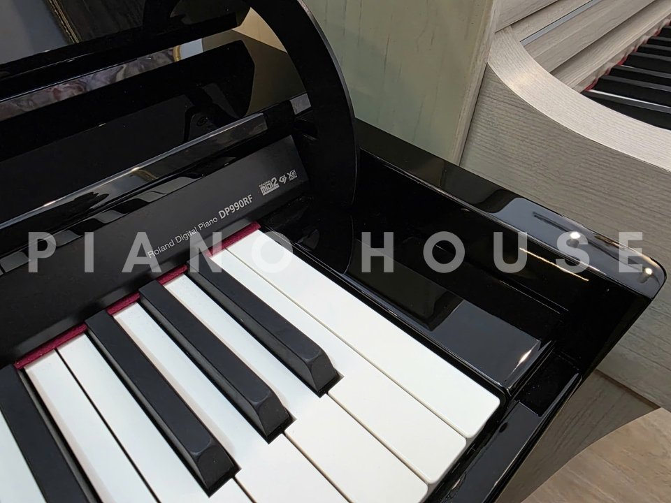 ROLAND DP-990RF PE - Góc nhìn thực tế 6