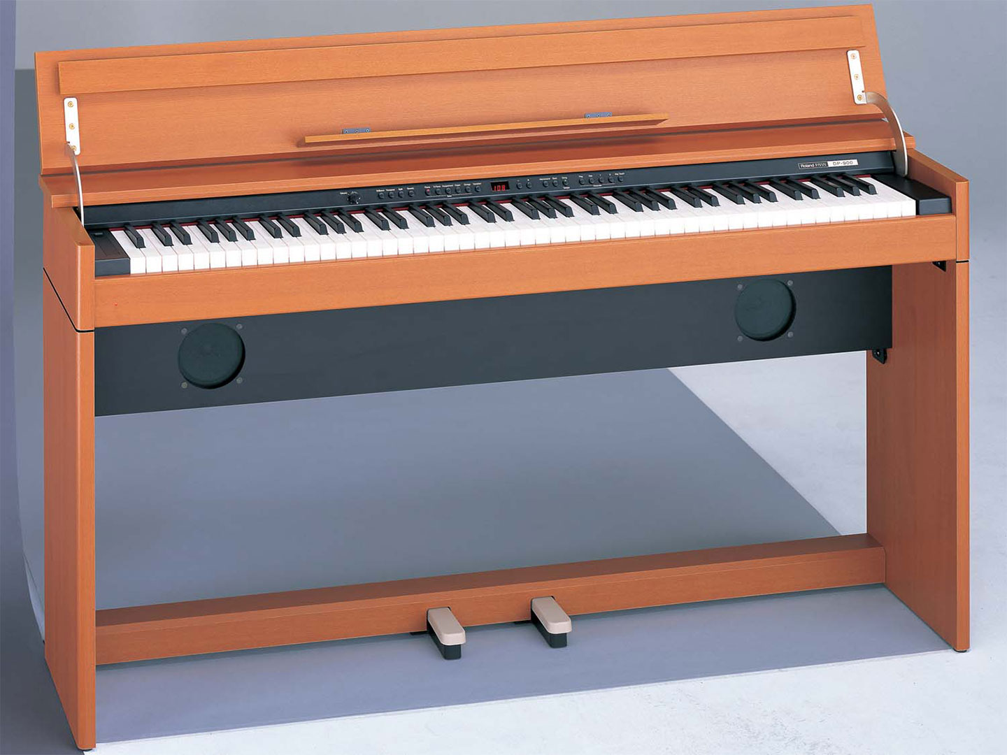 Bán đàn Piano ROLAND 900 nguyên bản Japan rẻ nhất HCM | Piano House Vn