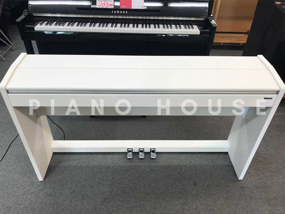 Hình ảnh chi tiết ROLAND F-110 WH góc chụp 2