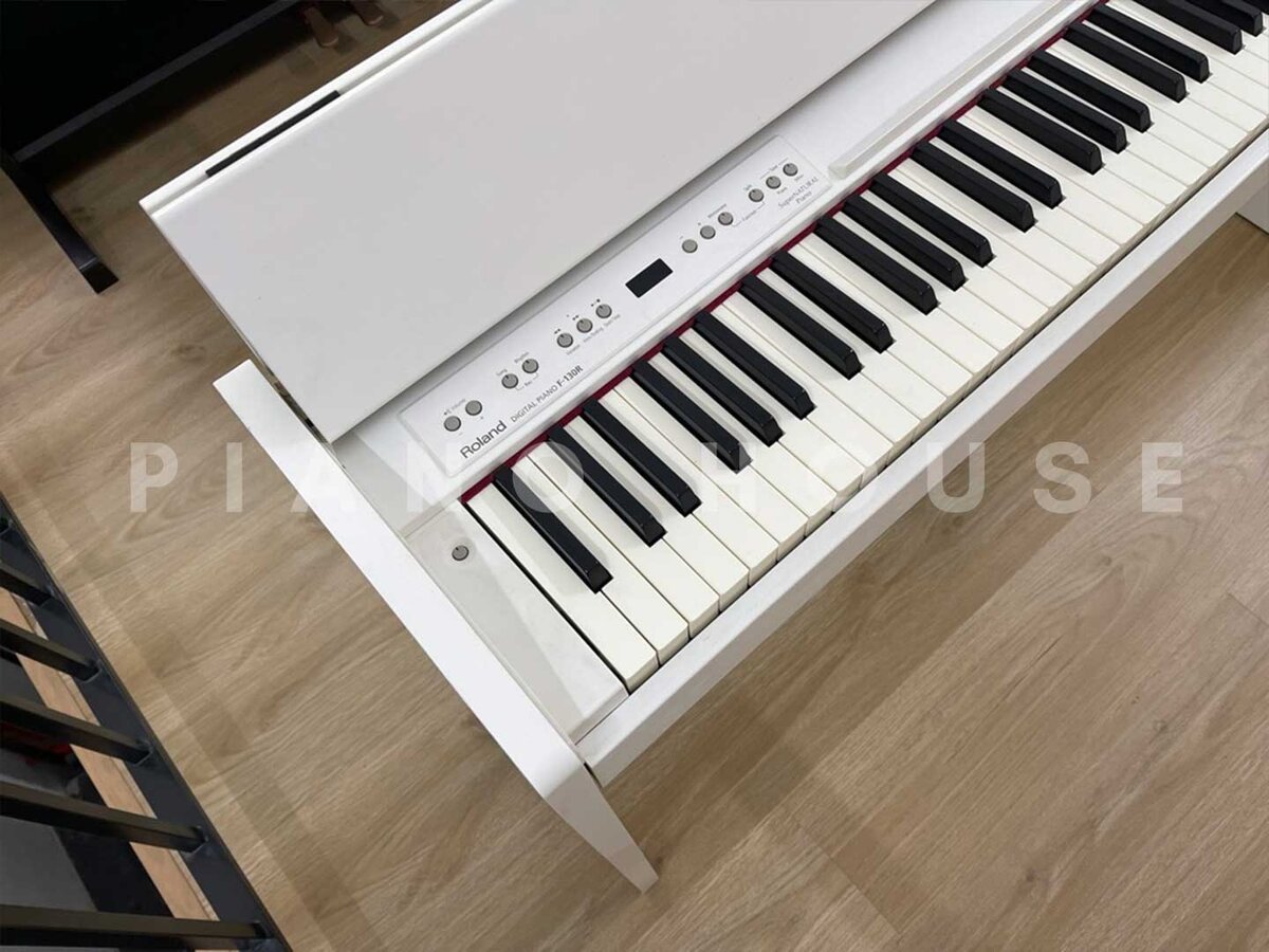 Chi tiết đàn ROLAND F-130 WH - Hình 4