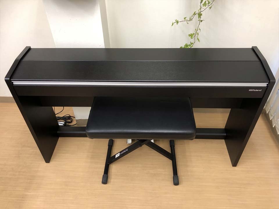 Chi tiết đàn ROLAND F-140 B (NEW) - Hình 4