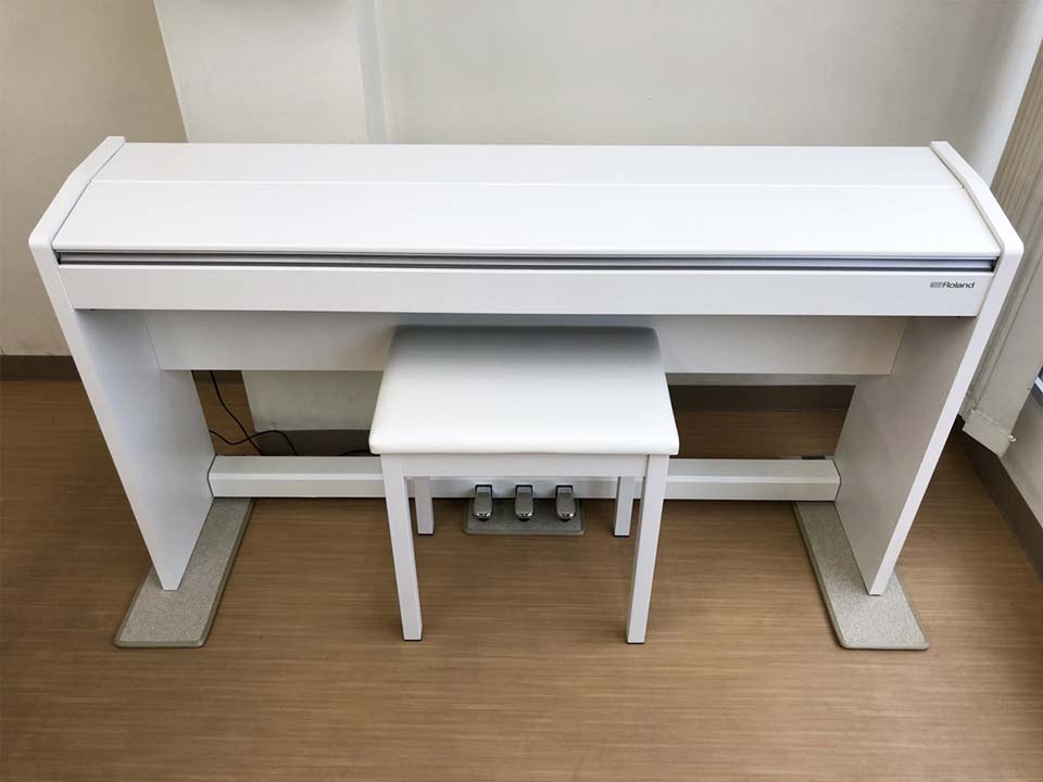 ROLAND F-140 WH (USED) - Ảnh thực tế 3