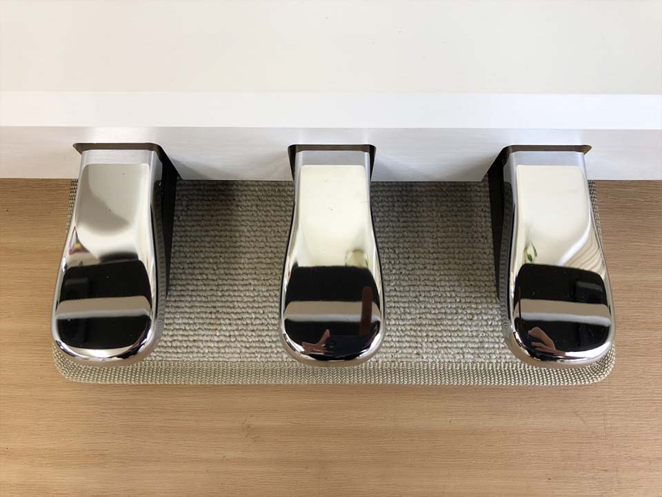 ROLAND F-140 WH (USED) - Góc nhìn thực tế 6