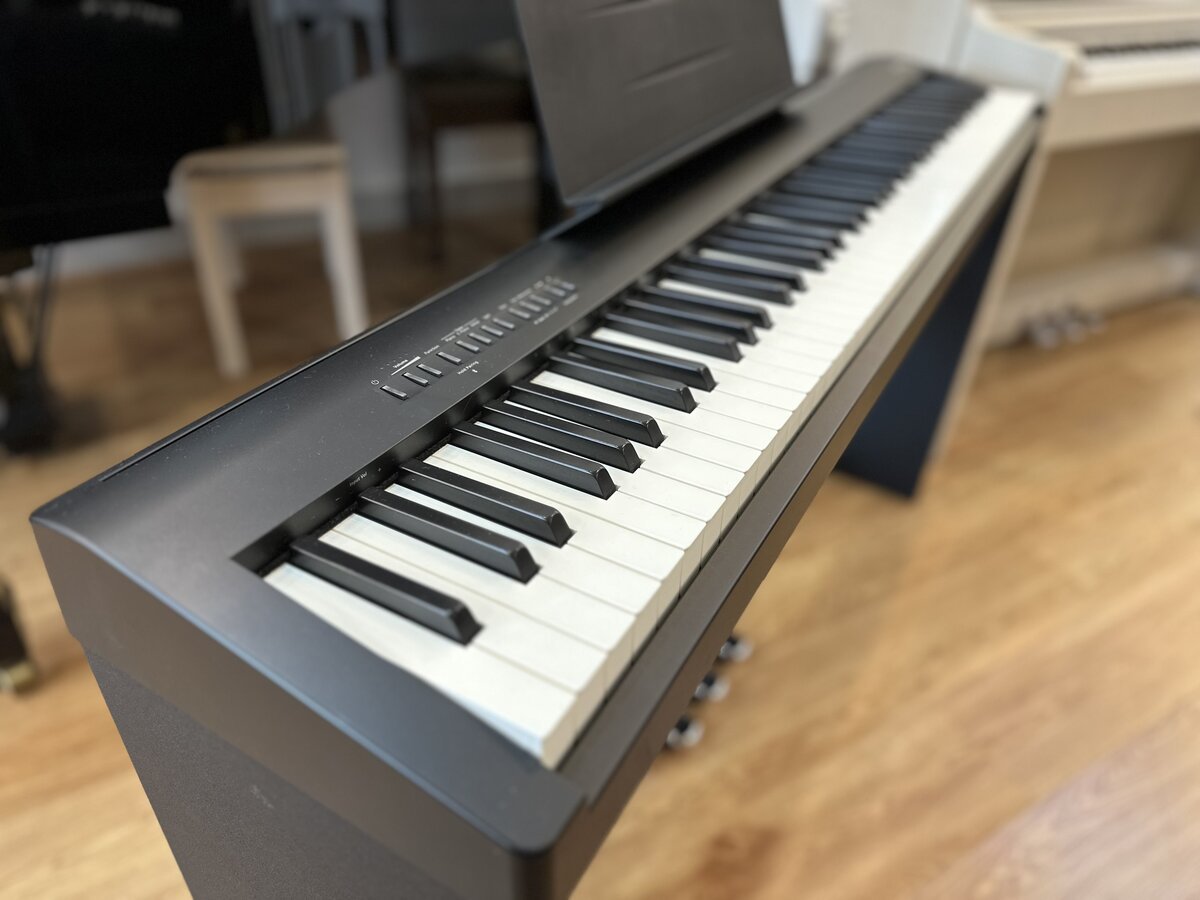 ROLAND FP-30X BK (USED) - Ảnh thực tế 3