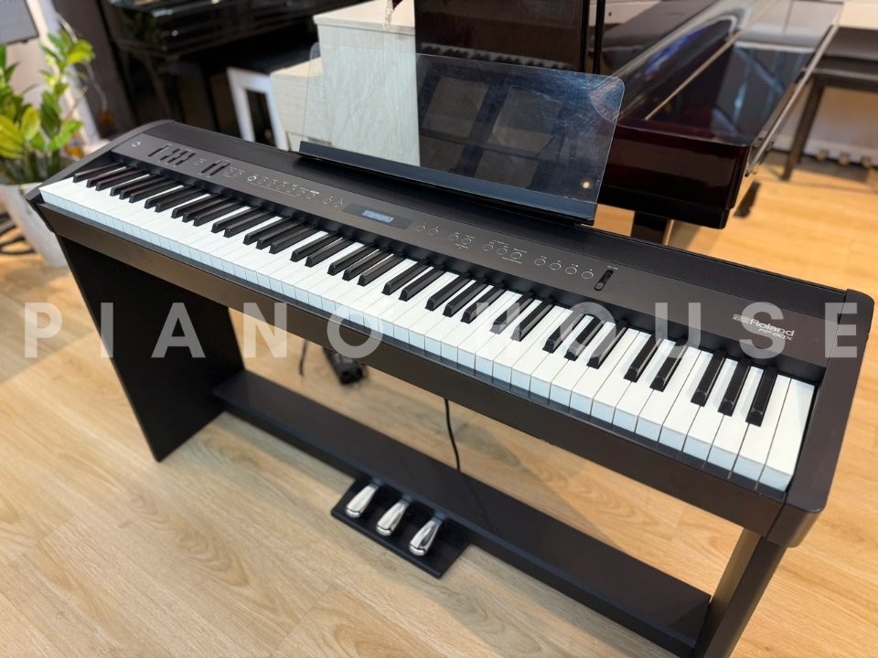 Hình ảnh chi tiết Roland FP-60X BK (USED) góc chụp 2