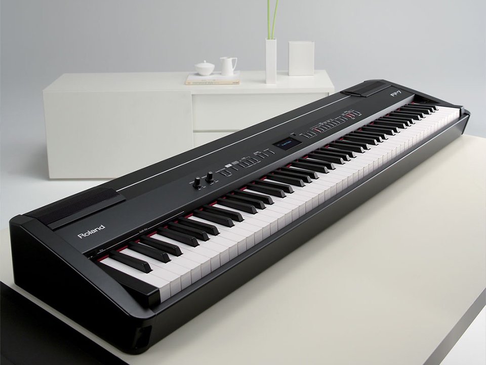 ROLAND FP-7 BLK - Đánh giá chi tiết tại Piano House