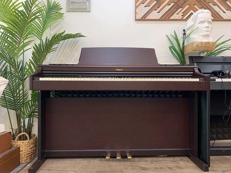 Hình ảnh chi tiết ROLAND HP-205 MH góc chụp 2