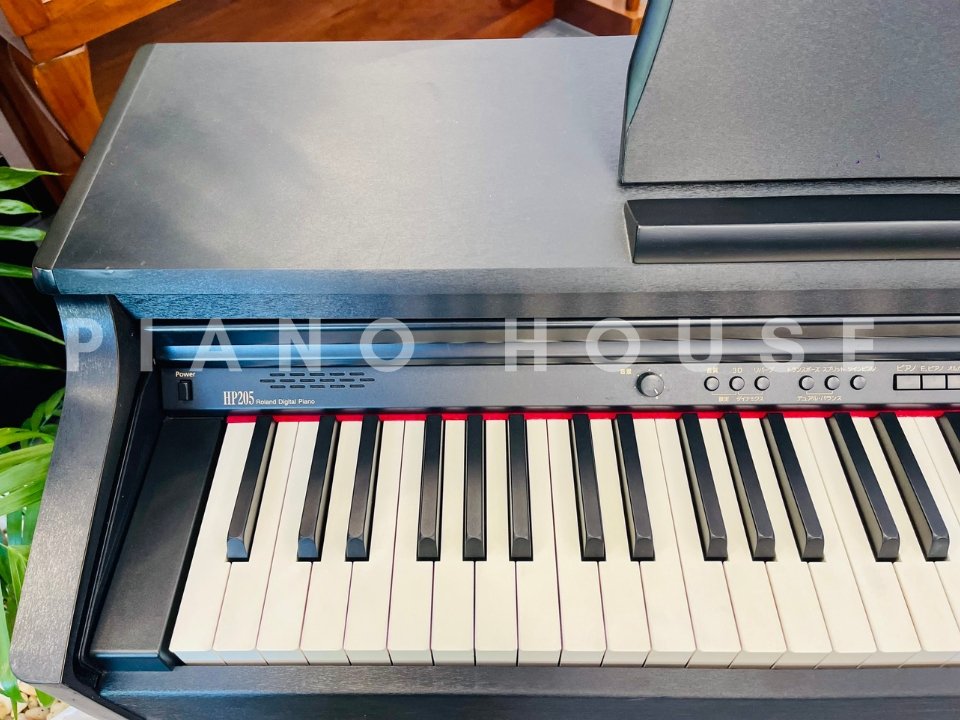 Cận cảnh ROLAND HP-205 SB tại Piano House