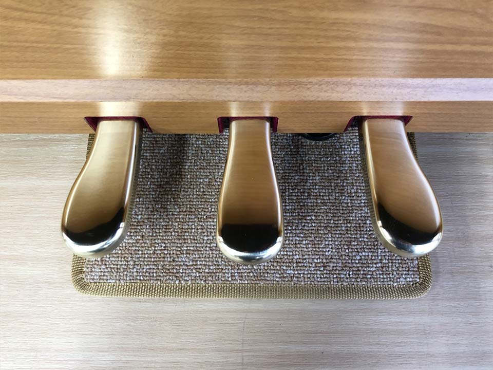 ROLAND HP-503 LW - Góc nhìn thực tế 6