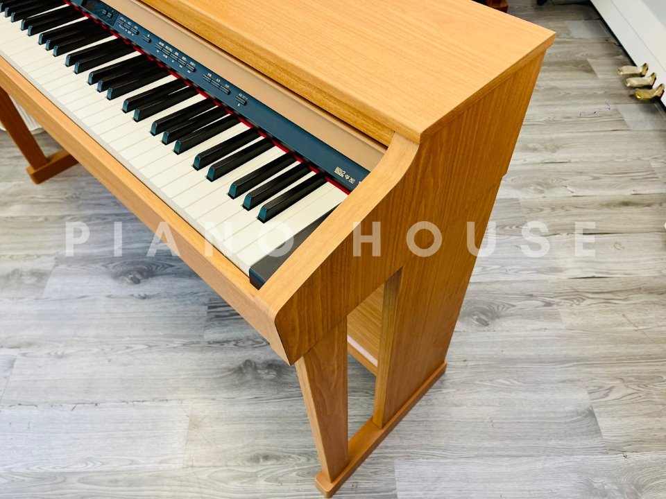 Cận cảnh ROLAND HP-503 LW tại Piano House