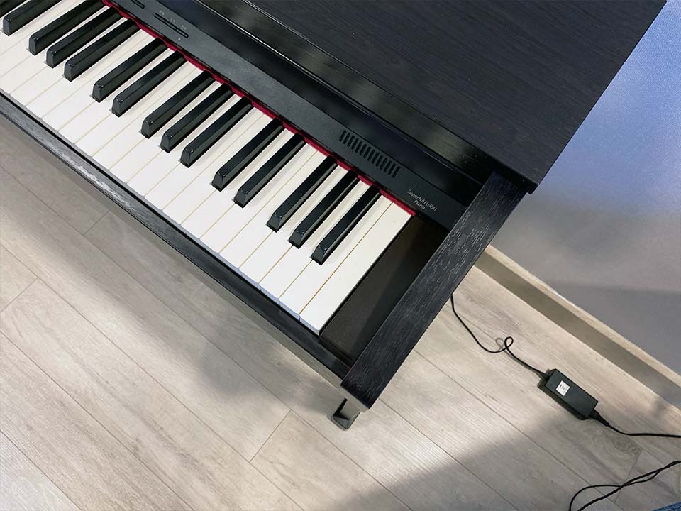 ROLAND HP-504 RW - Ảnh thực tế 3