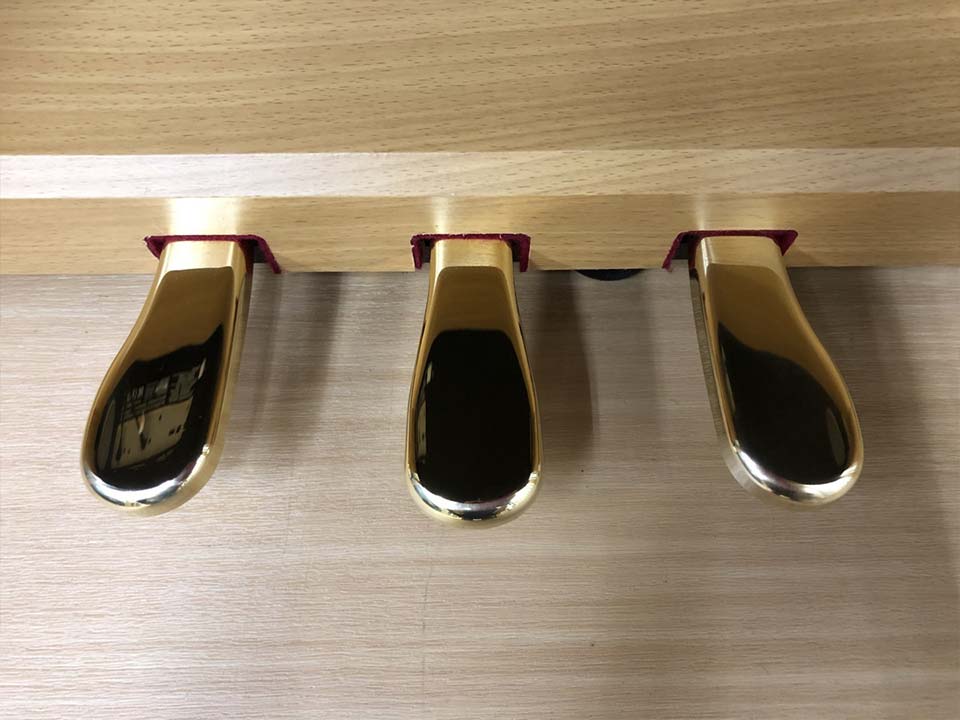 ROLAND HP-601 LW - Góc nhìn thực tế 6